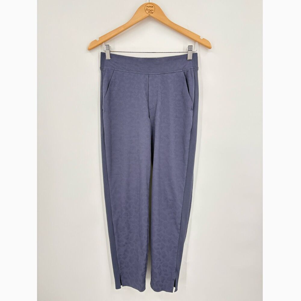 ATHLETA Brooklyn Textured Ankle Pant Size 2P Leopard Medieval Violet #980401